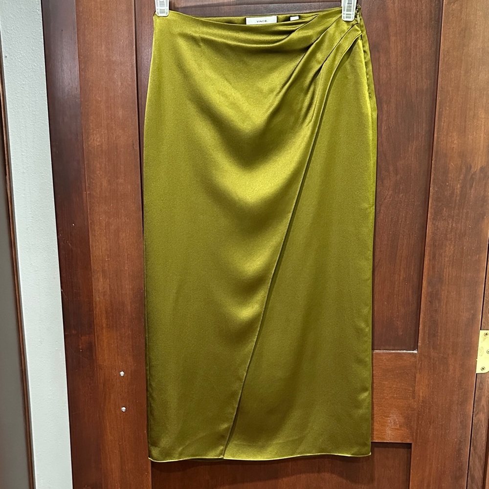 Vince 100% Silk Olive Pencil Skirt